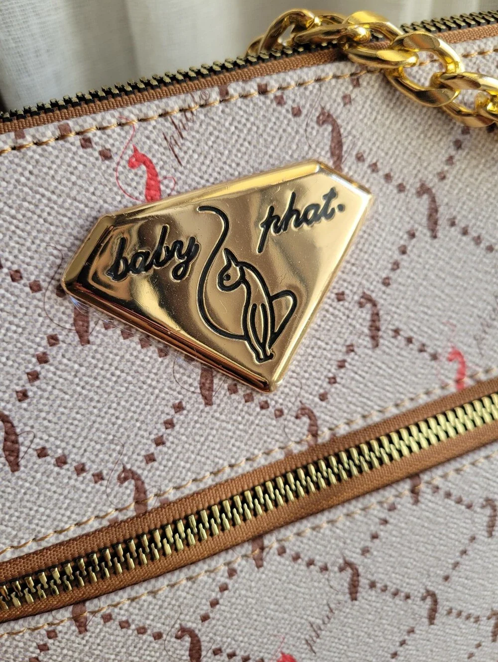 Baby Phat Shoulder Bag Embroidered Flowers Gold Chain Tan Logo - Picture 4 of 12